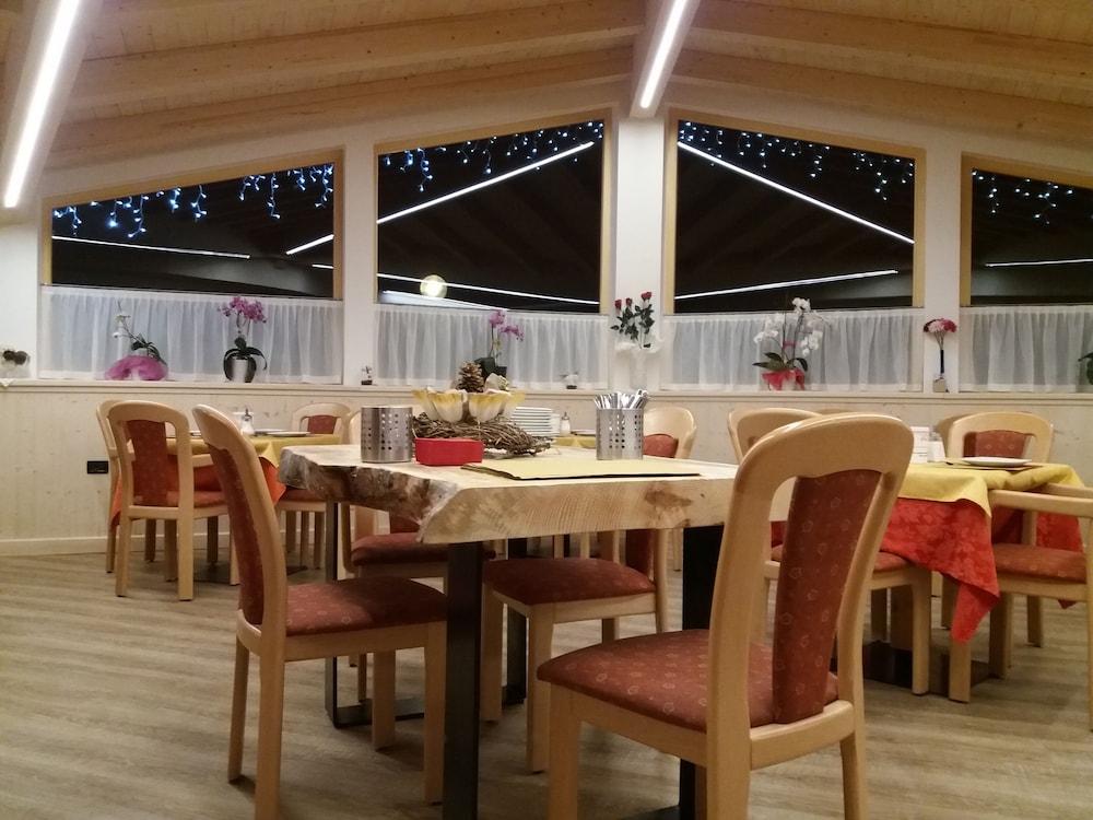 Gaia Residence Hotel Медзана Экстерьер фото