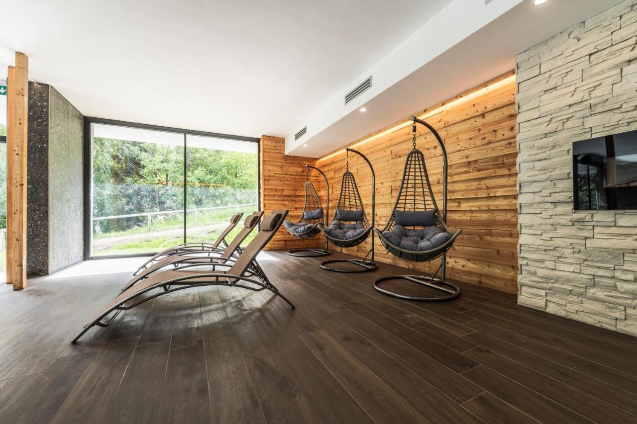 Gaia Residence Hotel Медзана Экстерьер фото