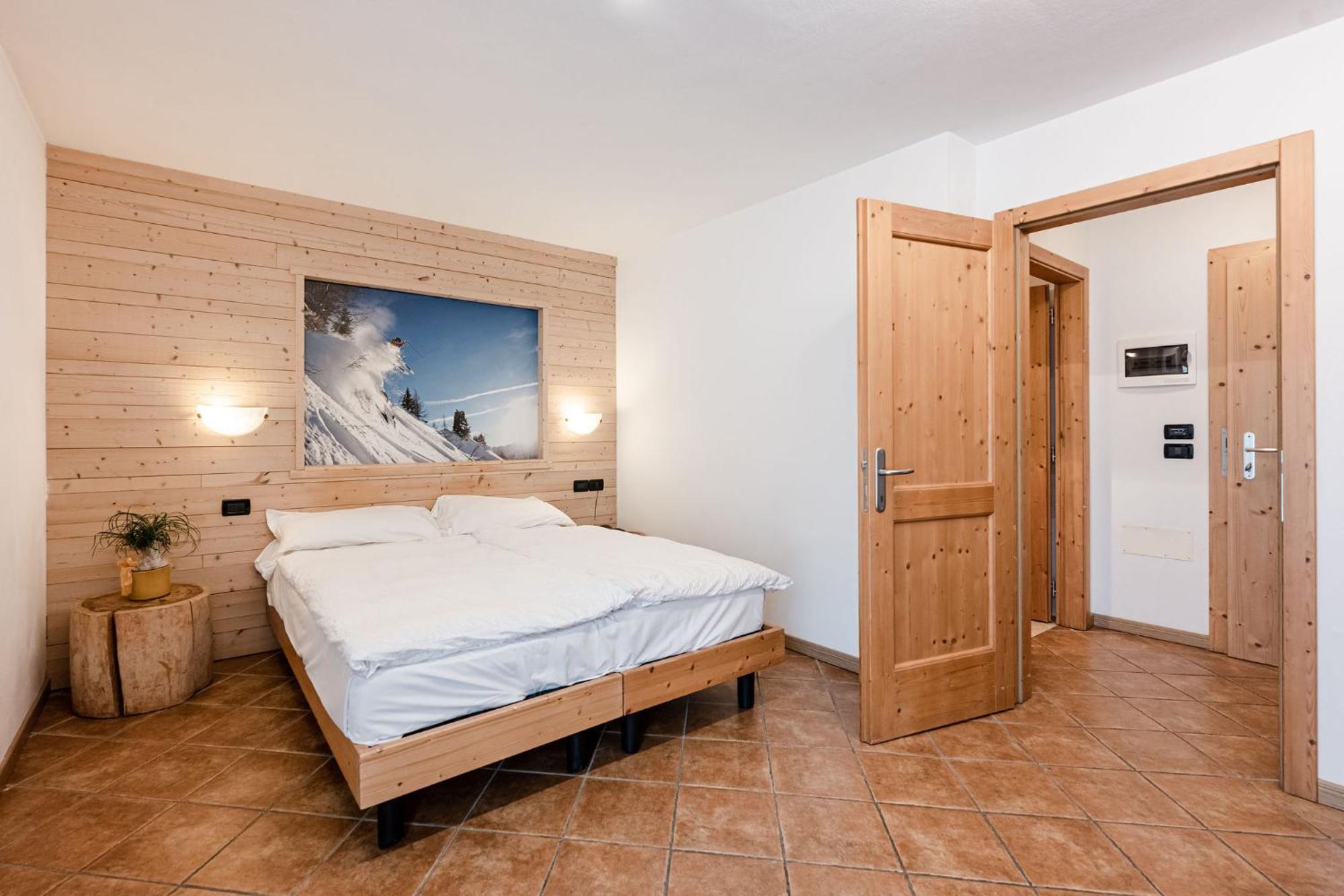 Gaia Residence Hotel Медзана Экстерьер фото