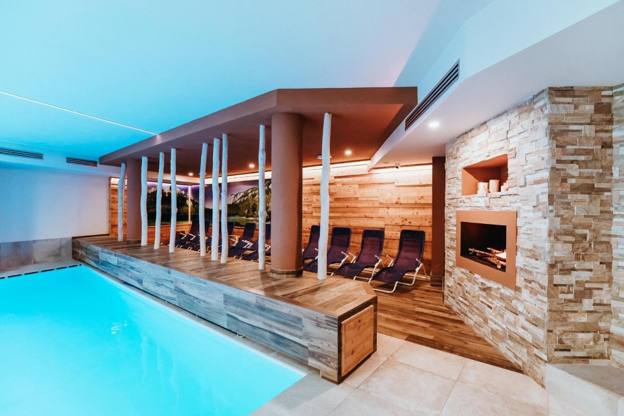 Gaia Residence Hotel Медзана Экстерьер фото